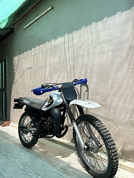 Yamaha DT 175, excellent état, prix négociable