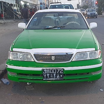 Taxi Toyota Crown