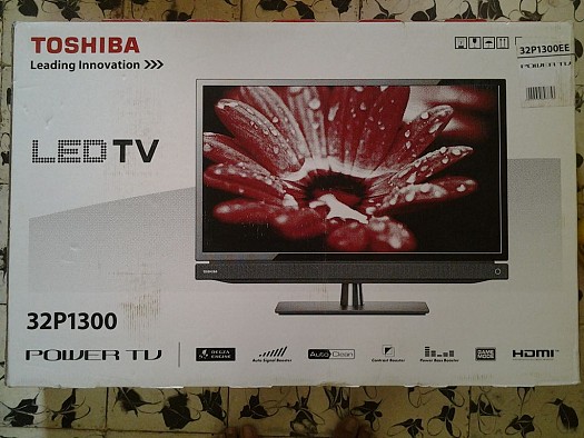 Télévision LED TOSHIBA 81 cm neuve