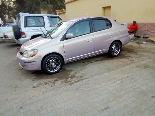 Toyota platz